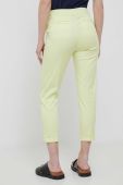 Штани Sisley жіночі колір жовтий фасон сигарети висока посадка