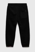 Дитячі спортивні штани United Colors of Benetton колір чорний з аплікацією
