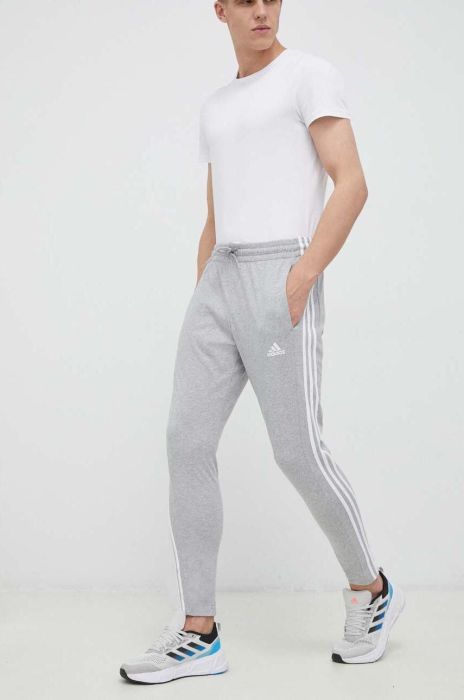 Штани для тренувань adidas Essentials колір сірий меланж Штани для тренувань adidas Essentials колір сірий меланж