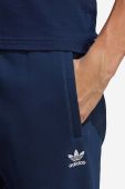 Спортивні штани adidas Originals Trefoil Essentials Pants колір синій однотонні IA4835-navy Спортивні штани adidas Originals Trefoil Essentials Pants колір синій однотонні IA4835-navy