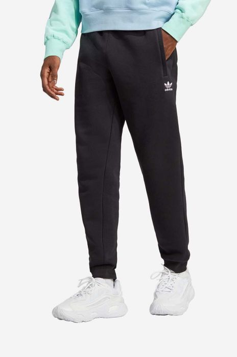 Бавовняні спортивні штани adidas Originals Trefoil Essentials Pants колір чорний однотонні IA4837-BLACK Бавовняні спортивні штани adidas Originals Trefoil Essentials Pants колір чорний однотонні IA4837-BLACK