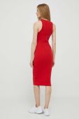 Сукня Lyle & Scott колір червоний midi облягаюча