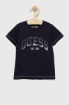 Дитяча бавовняна футболка Guess колір синій візерунок (2883356) Дитяча бавовняна футболка Guess колір синій візерунок (2883356)