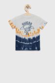 Дитяча бавовняна футболка Guess візерунок колір блакитний (2962430)