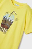 Дитяча бавовняна футболка Mayoral колір жовтий з принтом (2940387)