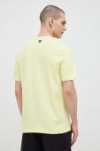 Бавовняна футболка Guess колір жовтий візерунок Бавовняна футболка Guess колір жовтий візерунок