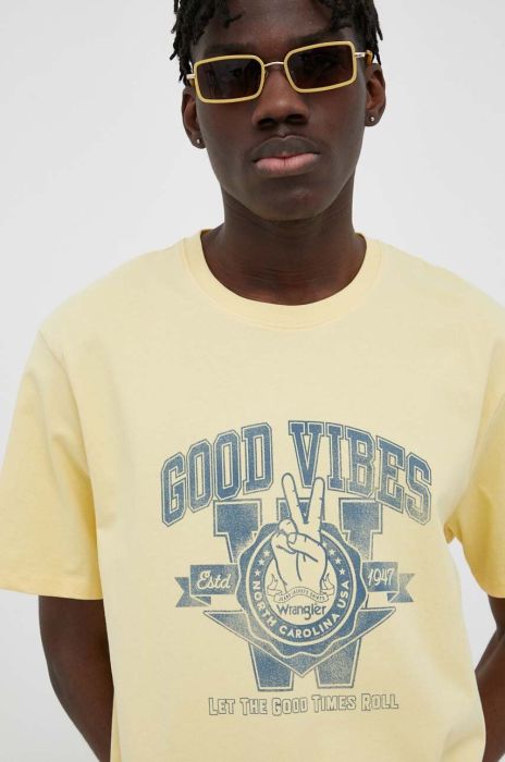 Бавовняна футболка Wrangler колір жовтий з принтом (3253275) Бавовняна футболка Wrangler колір жовтий з принтом (3253275)
