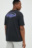 Бавовняна футболка Quiksilver колір чорний з принтом (2967256) Бавовняна футболка Quiksilver колір чорний з принтом (2967256)