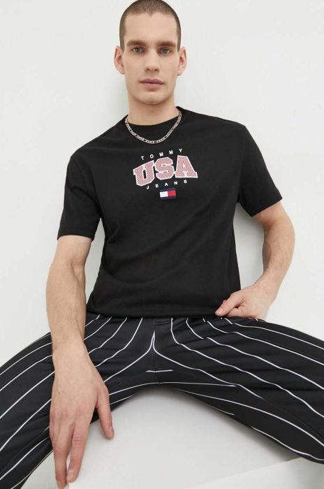 Бавовняна футболка Tommy Jeans колір чорний з принтом (2997758) Бавовняна футболка Tommy Jeans колір чорний з принтом (2997758)