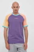 Бавовняна футболка adidas Originals колір фіолетовий візерунок (3363781) Бавовняна футболка adidas Originals колір фіолетовий візерунок (3363781)