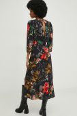 Сукня Answear Lab колір чорний midi розкльошена (2924336)
