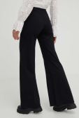 Штани Answear Lab жіночі колір чорний кльош висока посадка (3225369) Штани Answear Lab жіночі колір чорний кльош висока посадка (3225369)