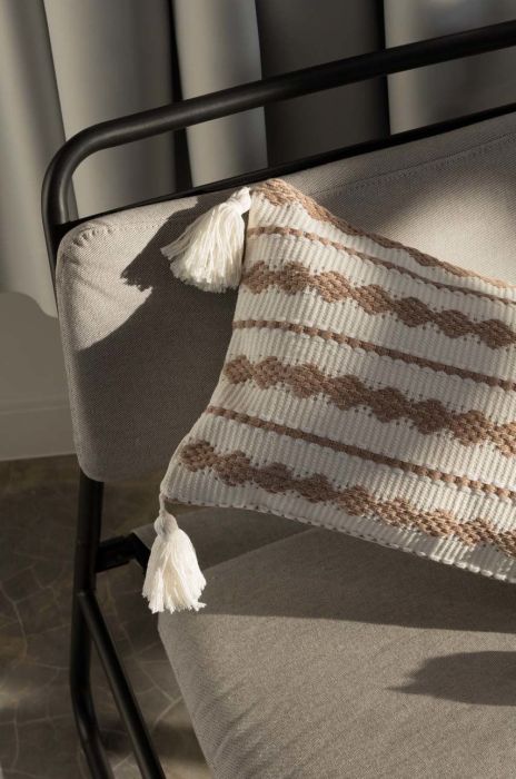 Декоративна подушка Answear Lab колір бежевий (2902843) Декоративна подушка Answear Lab колір бежевий (2902843)