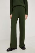 Комплект - светр і штани Answear Lab колір зелений Комплект - светр і штани Answear Lab колір зелений