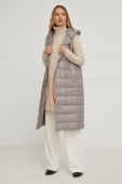 Пухова безрукавка Answear Lab жіночий колір бежевий перехідний (3630818) Пухова безрукавка Answear Lab жіночий колір бежевий перехідний (3630818)