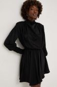 Сукня Answear Lab колір чорний mini розкльошена (3626692)