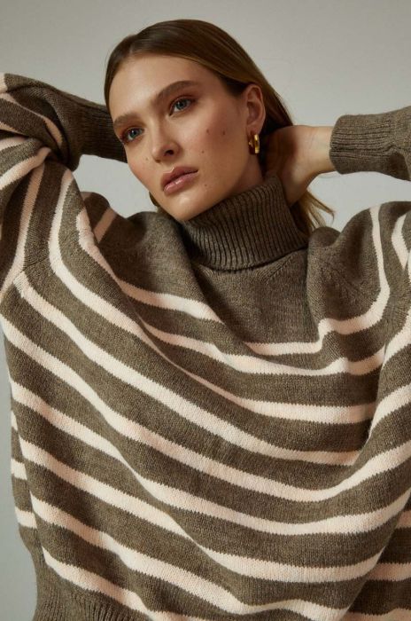 Светр з вовною Answear Lab колір коричневий теплий гольф